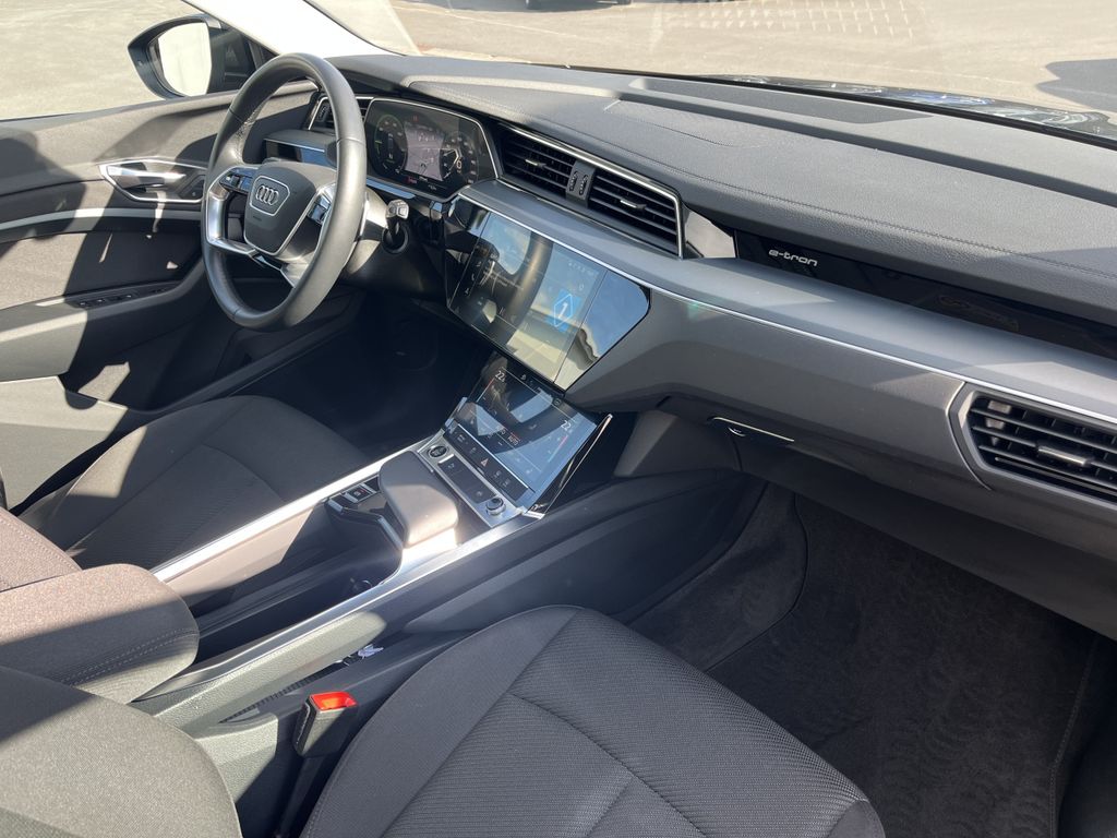 Audi e-tron 2022