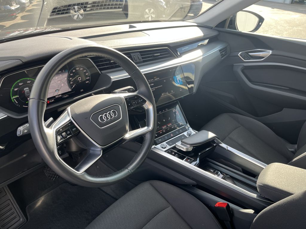 Audi e-tron 2022