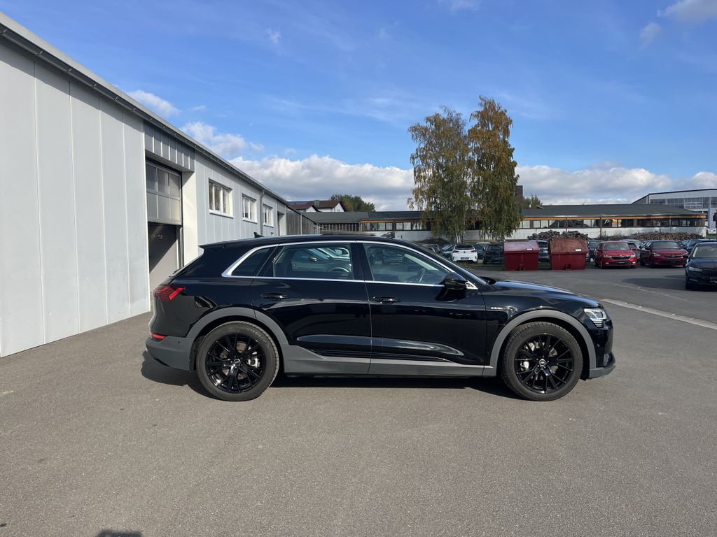 Audi e-tron 2022