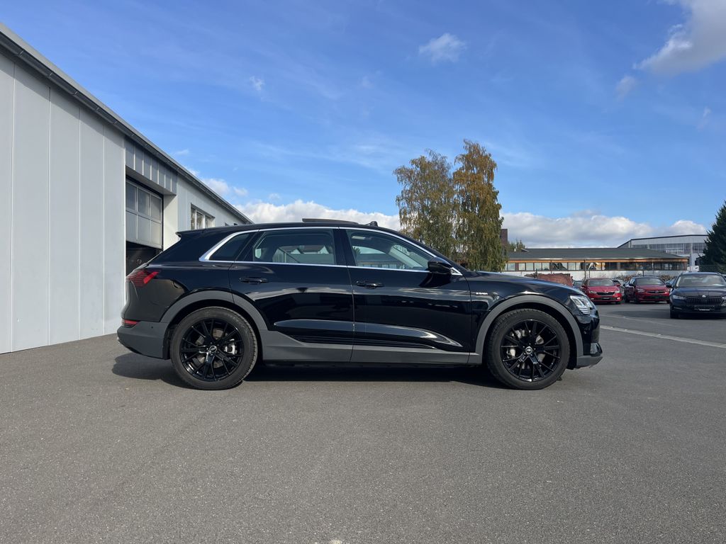 Audi e-tron 2022