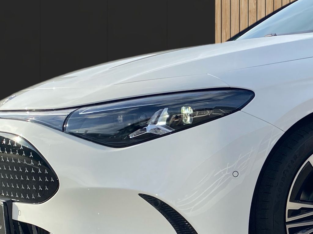 Mercedes-Benz CLA 250 2025