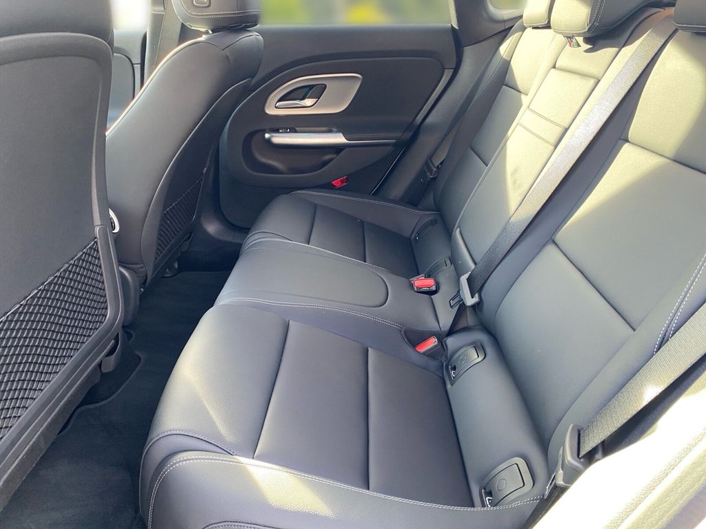 Mercedes-Benz CLA 250 2025