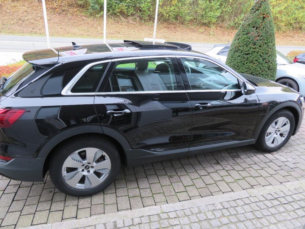 Audi e-tron 2021