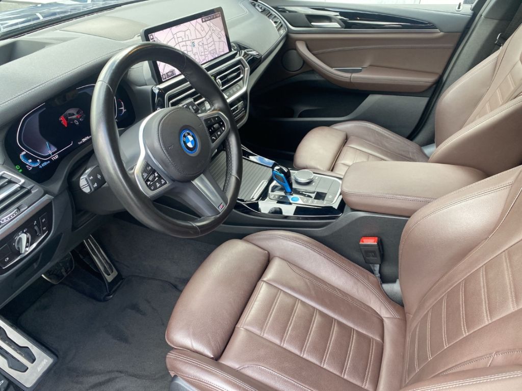 BMW iX3 2022