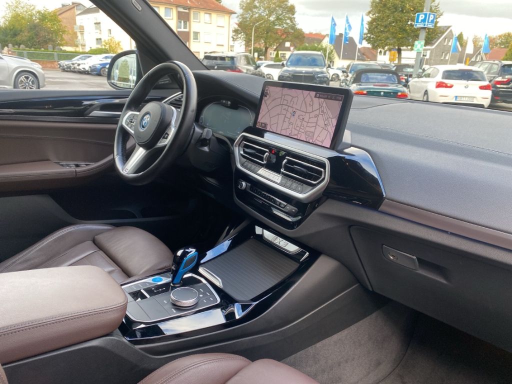 BMW iX3 2022