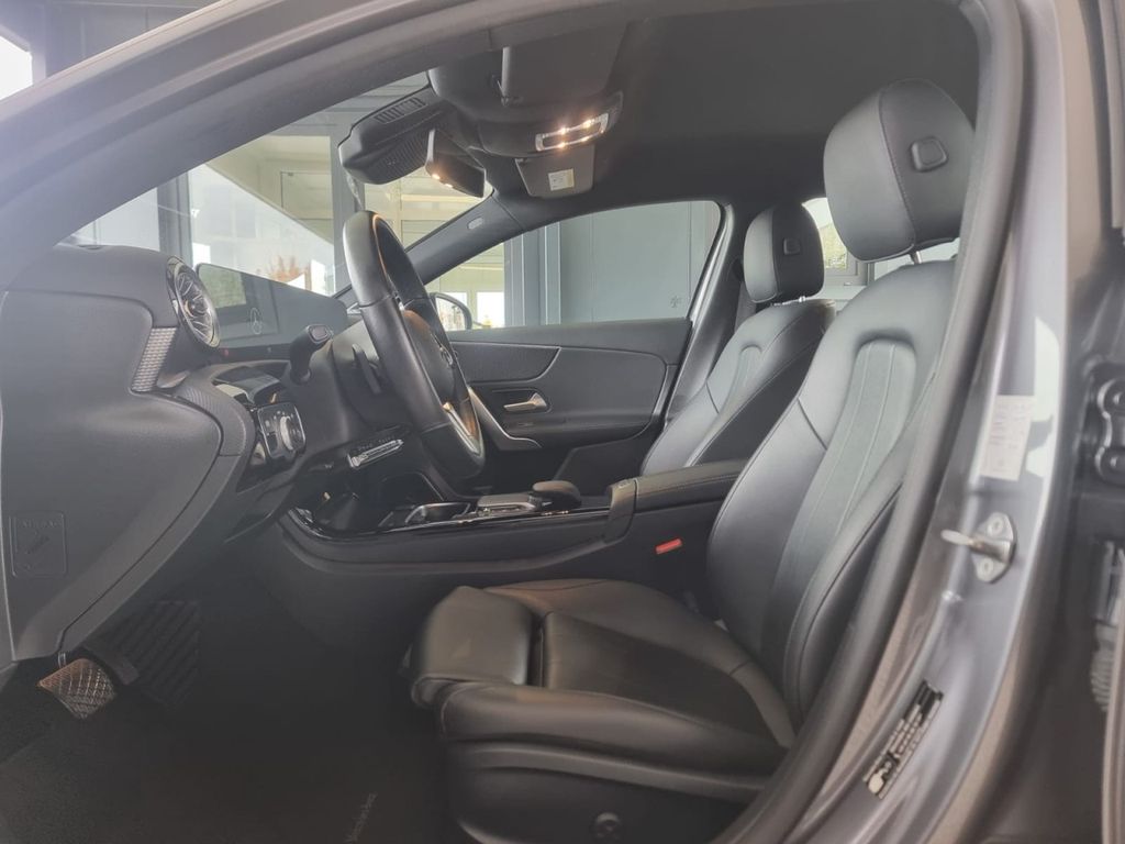 Mercedes-Benz A 220 2021