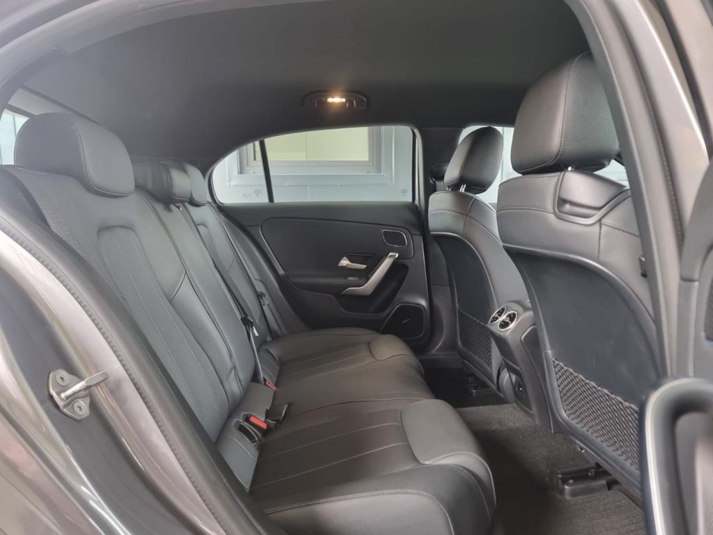 Mercedes-Benz A 220 2021