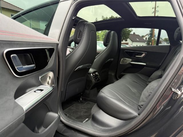 Mercedes-Benz EQE 2024