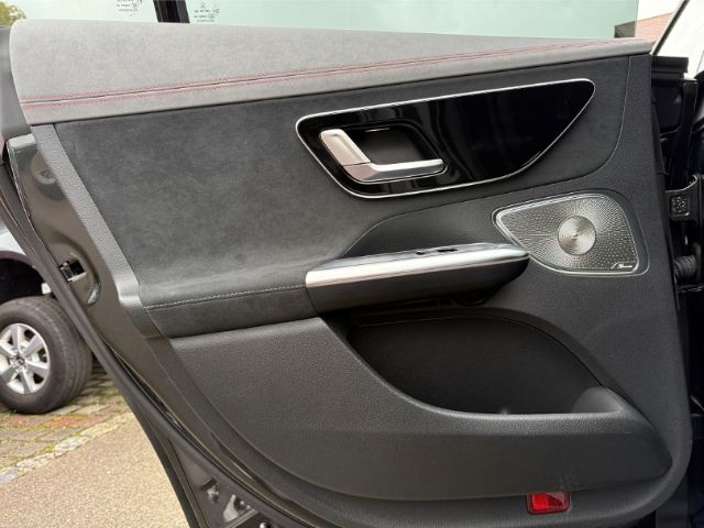 Mercedes-Benz EQE 2024