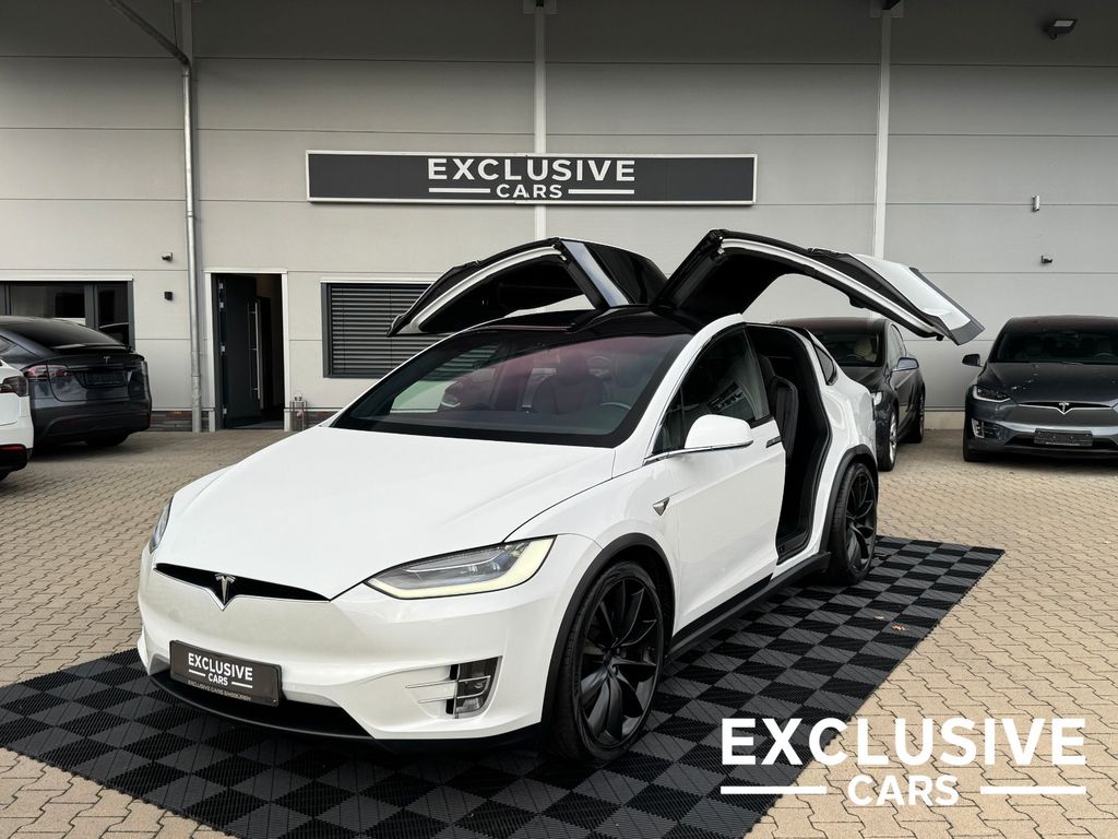 Tesla Model X 2020