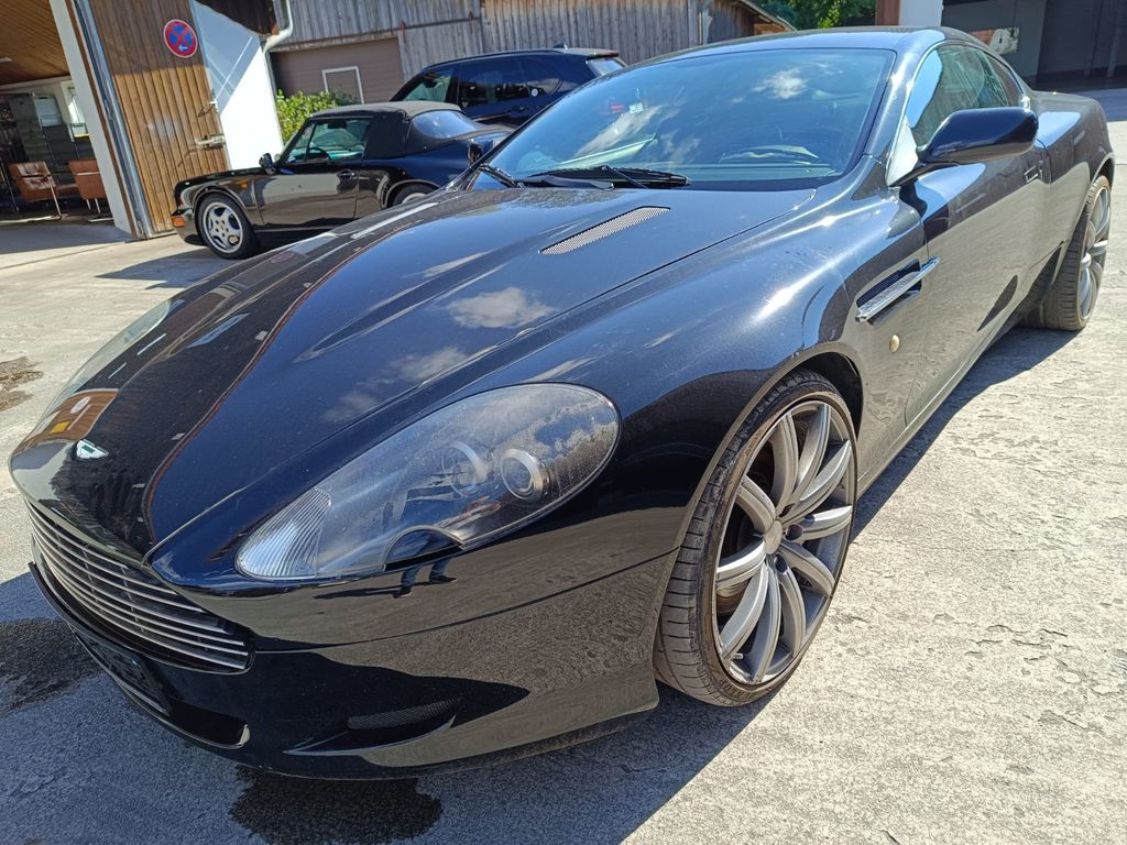 Aston Martin DB9 2008