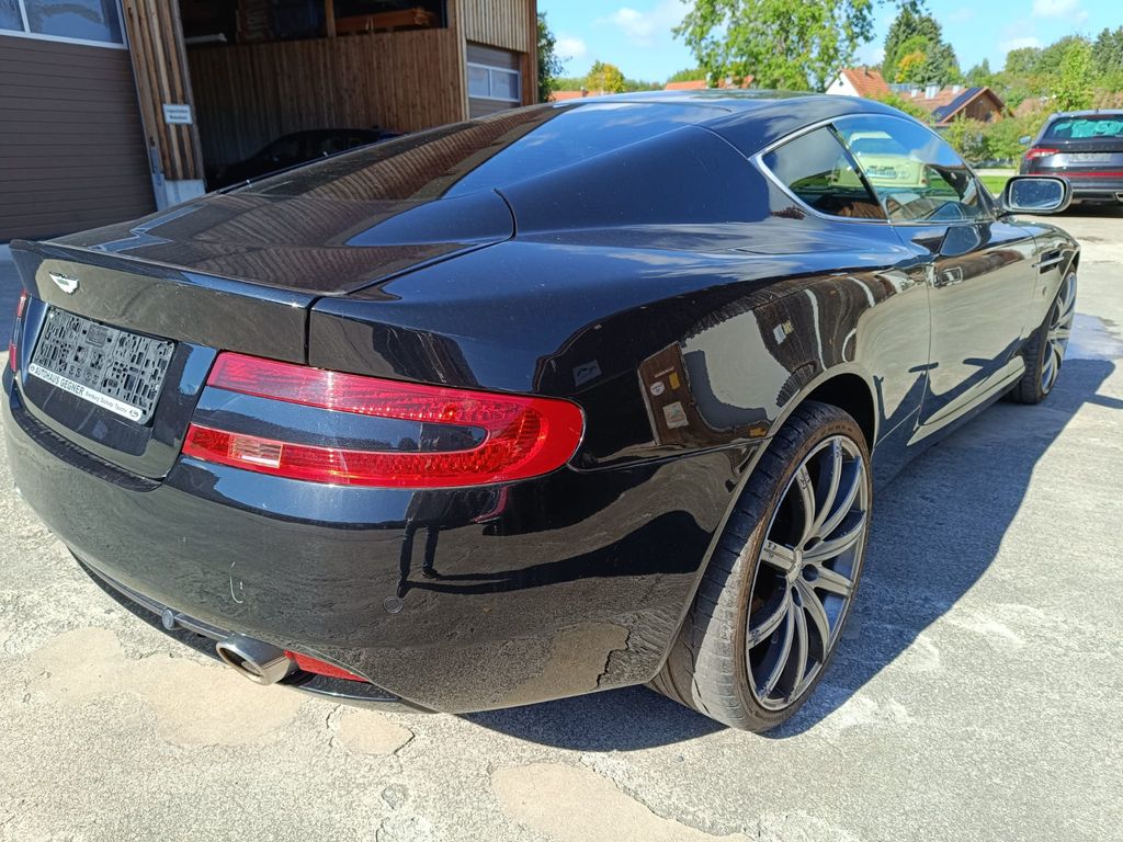Aston Martin DB9 2008