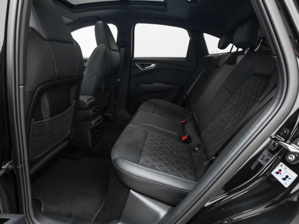 Audi Q4