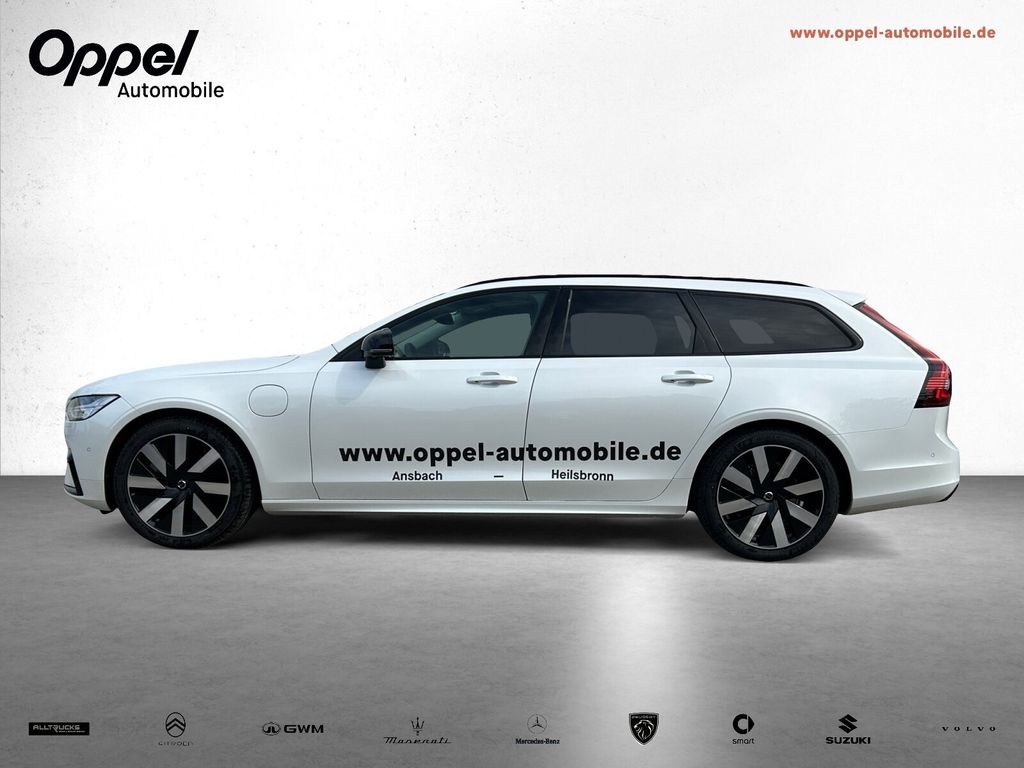 Volvo V90 2025