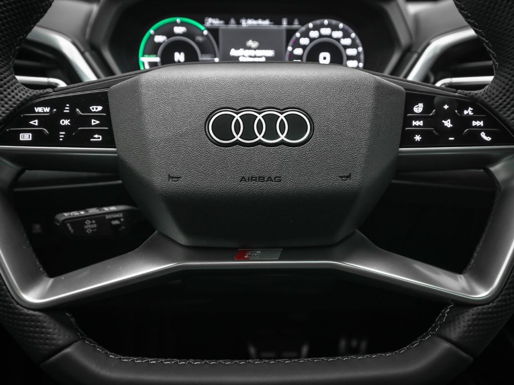 Audi Q4