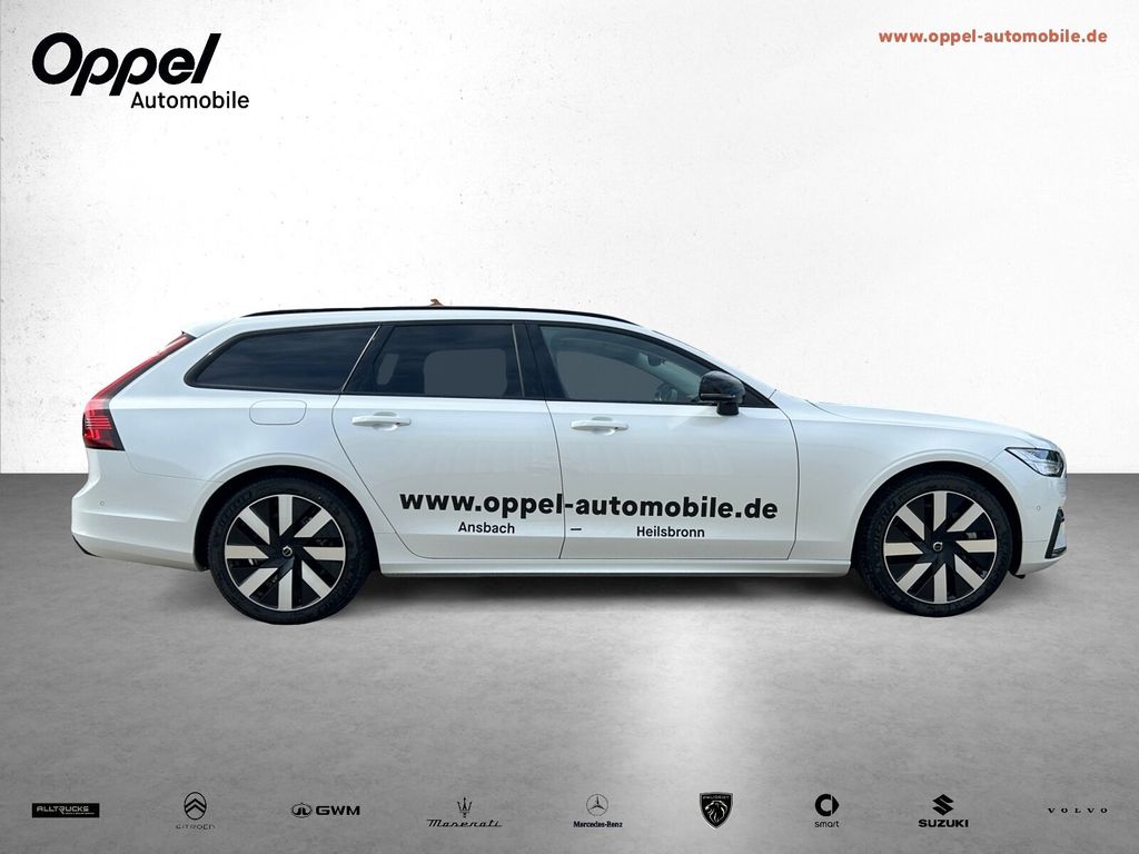 Volvo V90 2025