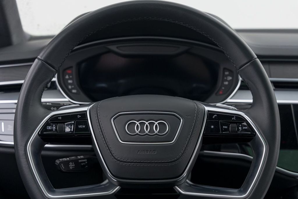 Audi A8 2022