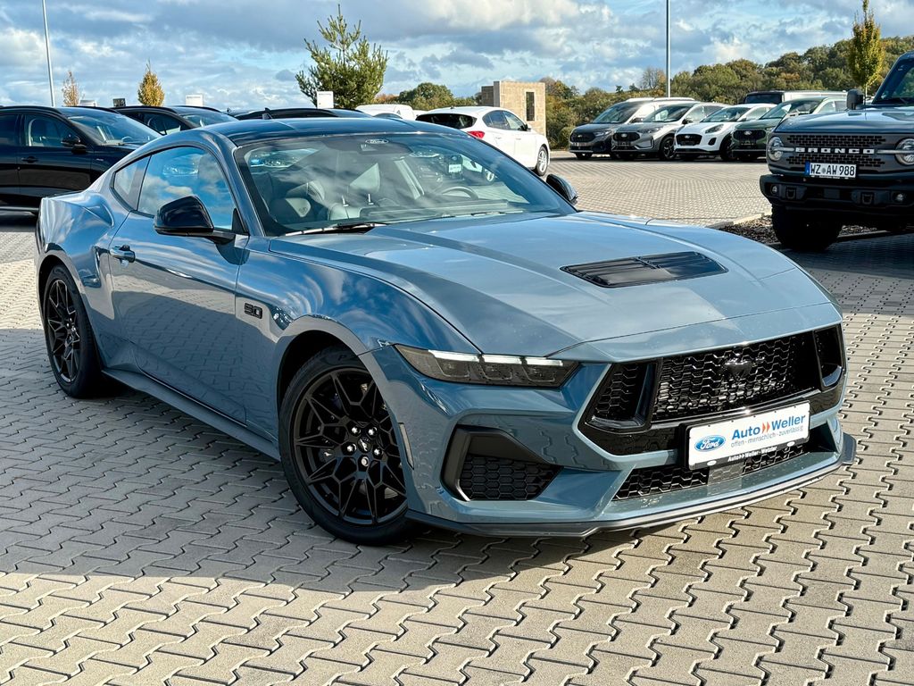 Ford Mustang 2025