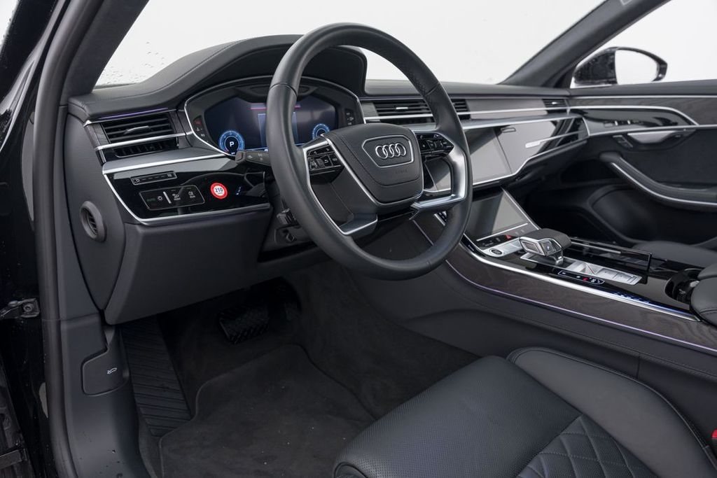 Audi A8 2022