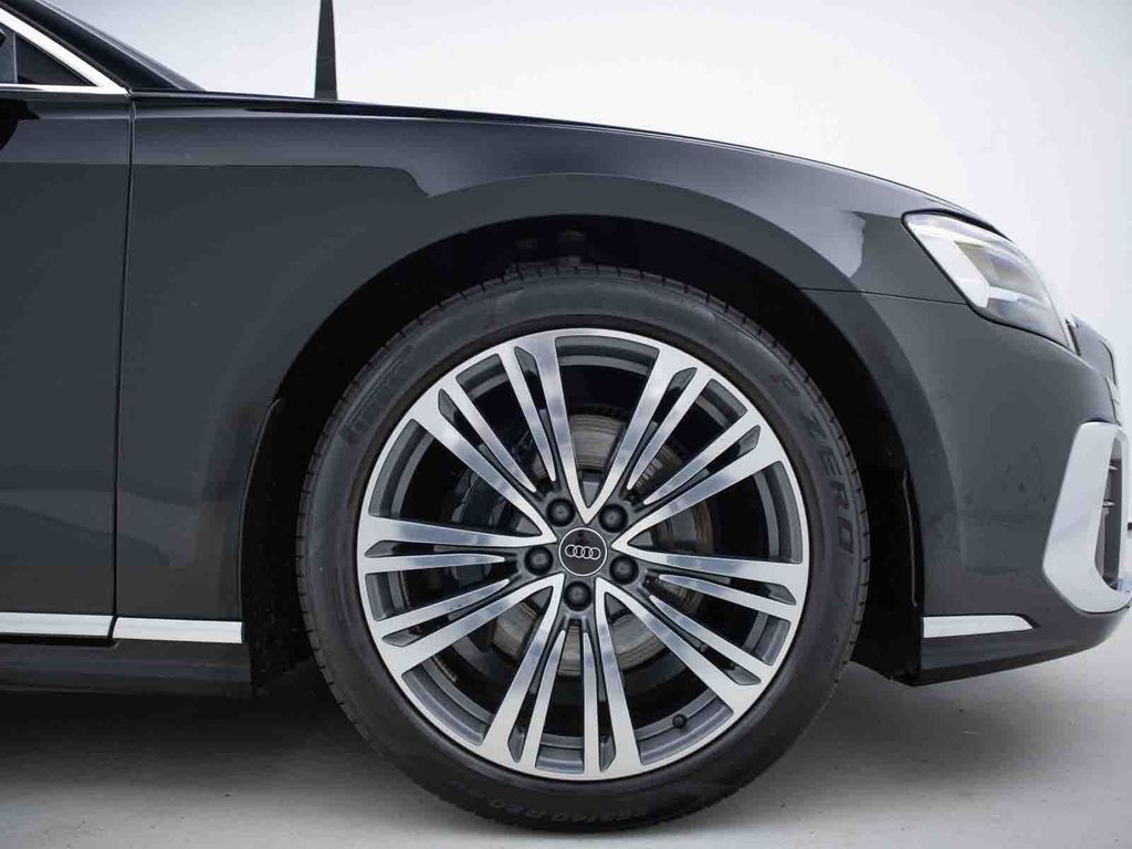 Audi A8 2022