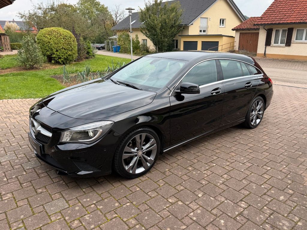 Mercedes-Benz CLA 200 2016
