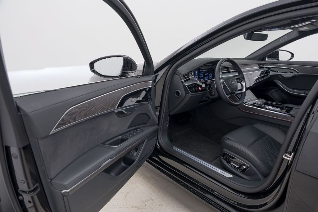 Audi A8 2022