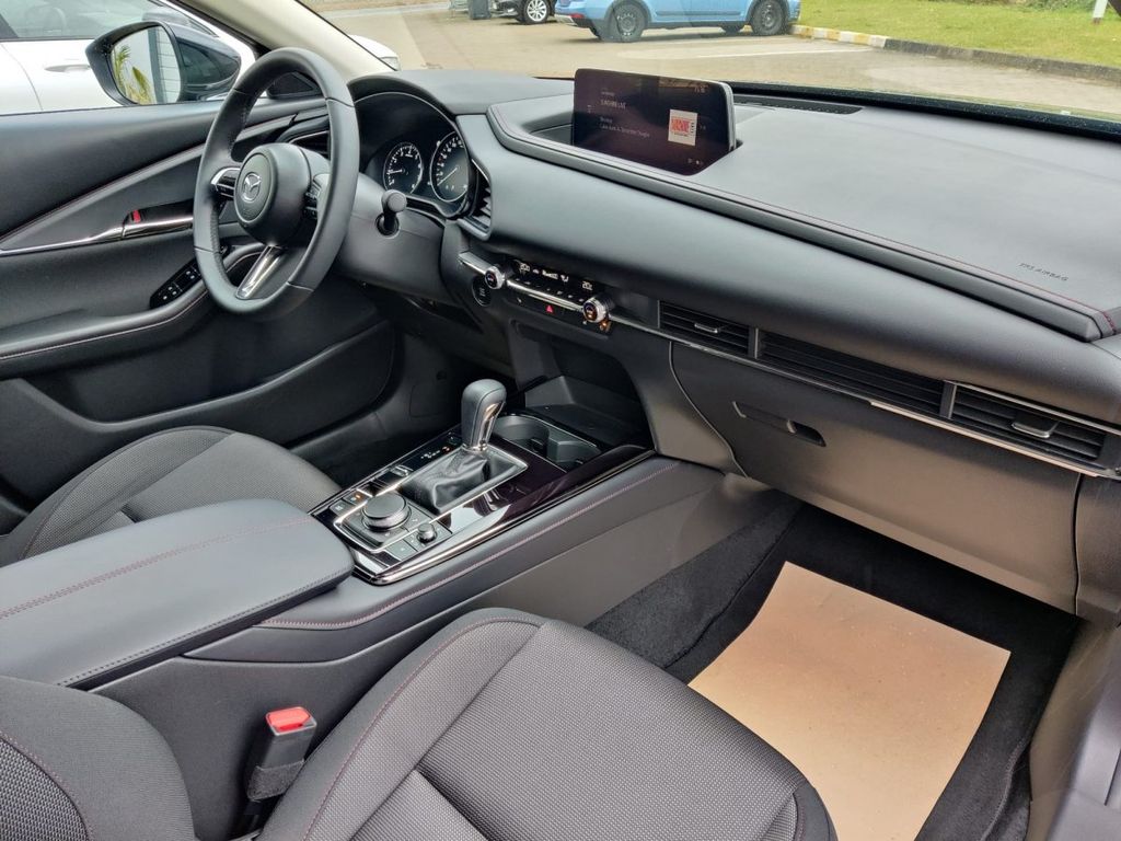 Mazda CX-30 2025