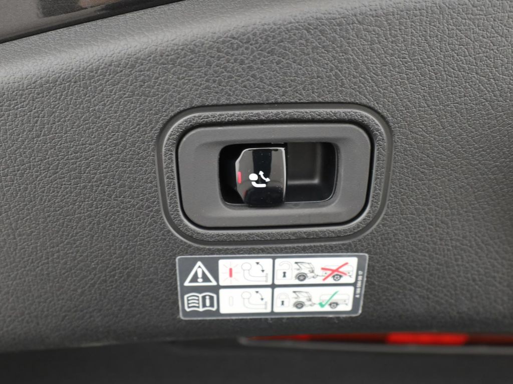 Mercedes-Benz CLE 200 2024