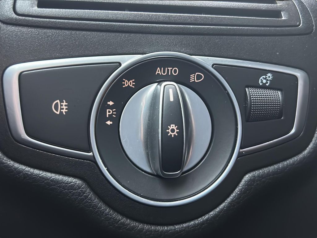 Mercedes-Benz GLC 300 2021