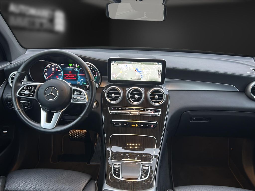 Mercedes-Benz GLC 300 2021