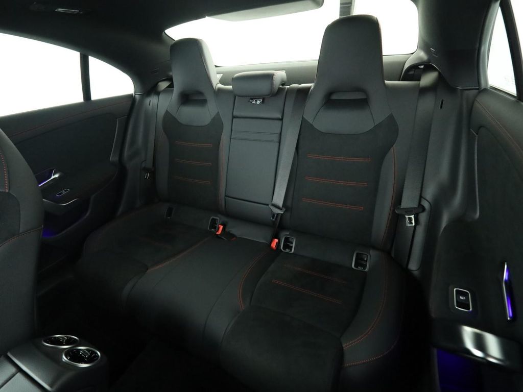 Mercedes-Benz CLA 200 2024