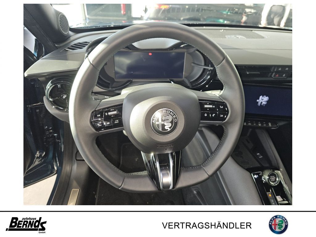 Alfa Romeo Junior 2025