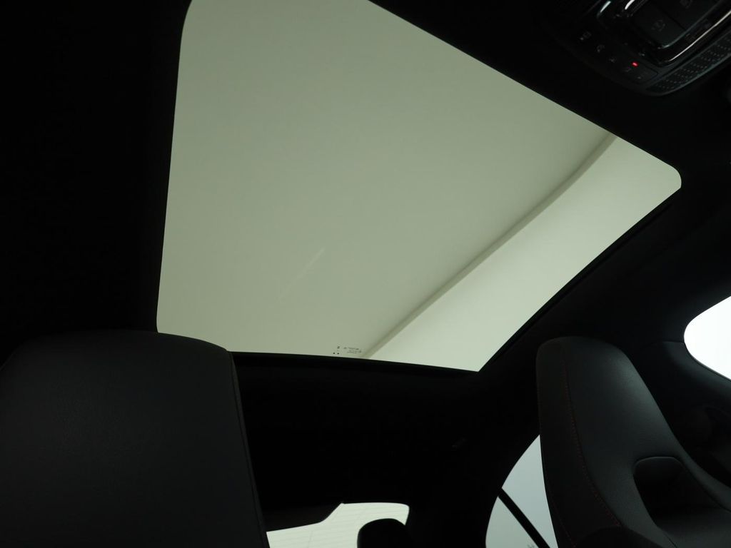 Mercedes-Benz CLA 200 2024