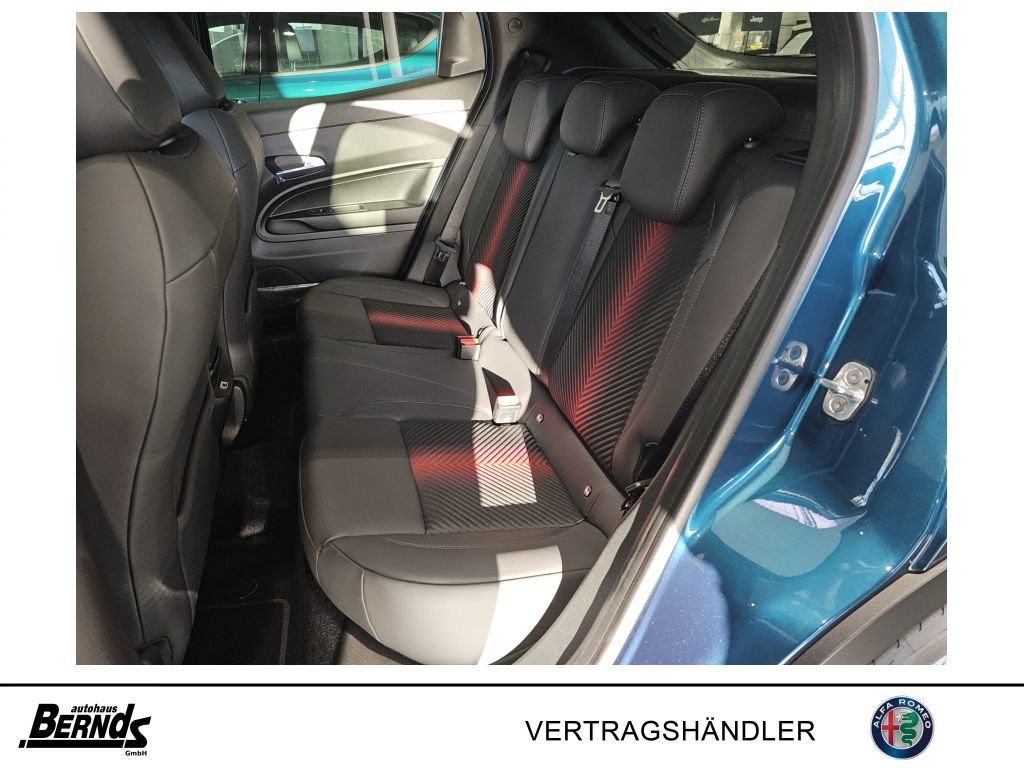 Alfa Romeo Junior 2025