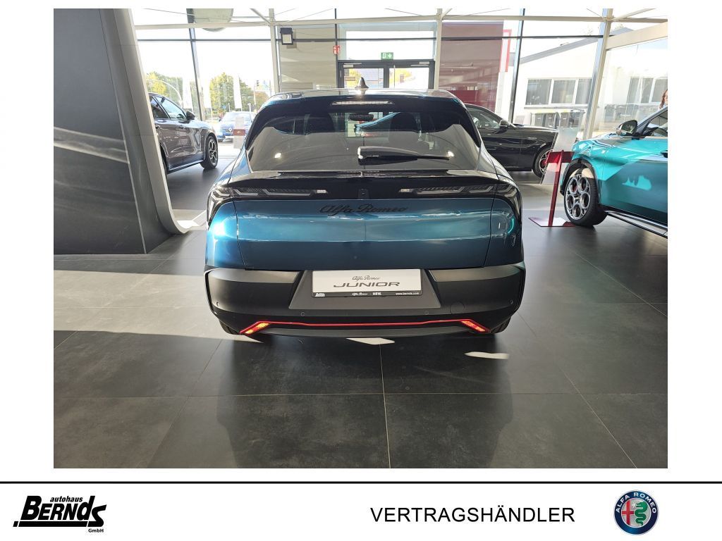 Alfa Romeo Junior 2025