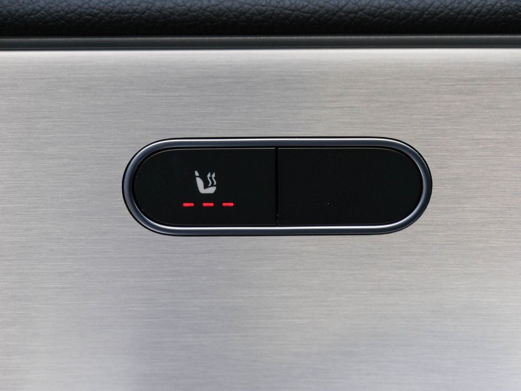 Mercedes-Benz CLA 250 2025