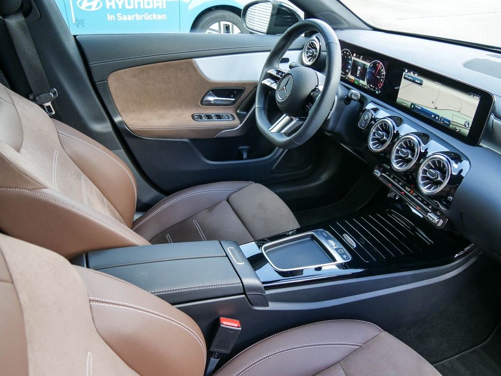 Mercedes-Benz CLA 250 2025