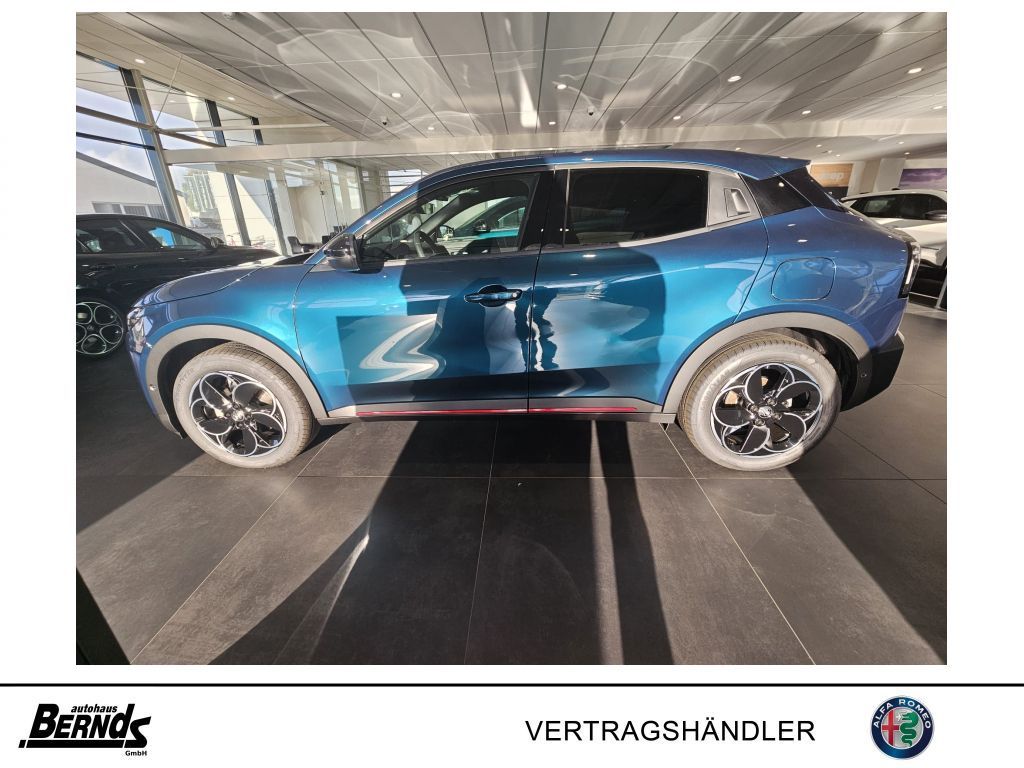 Alfa Romeo Junior 2025