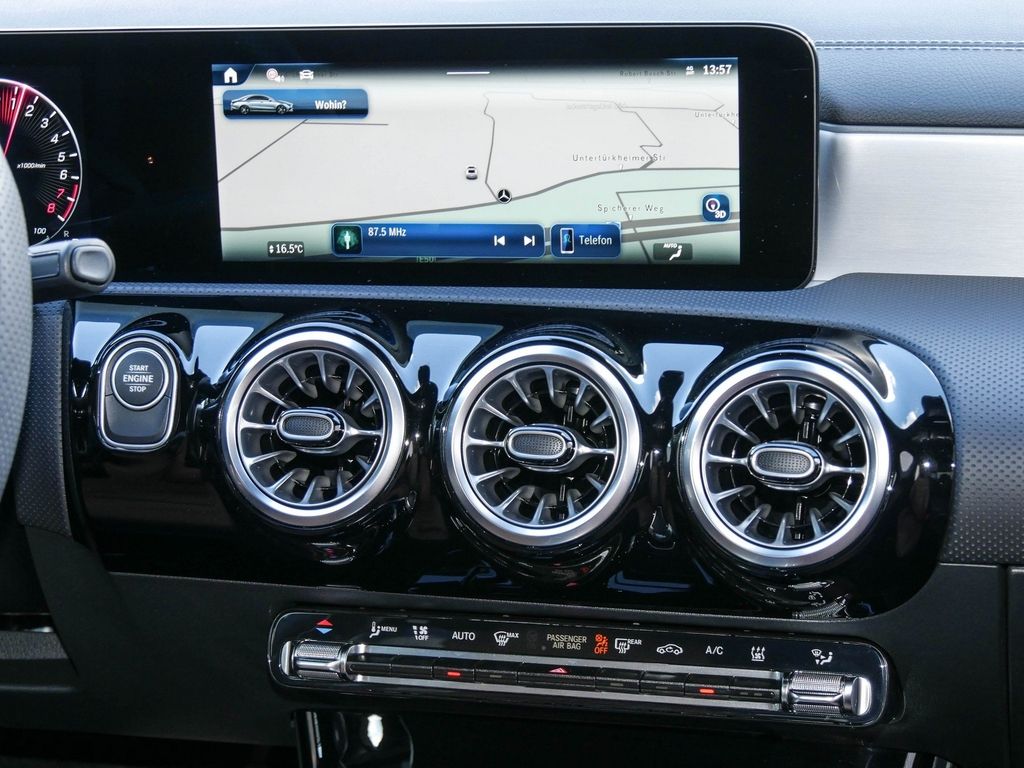 Mercedes-Benz CLA 250 2025