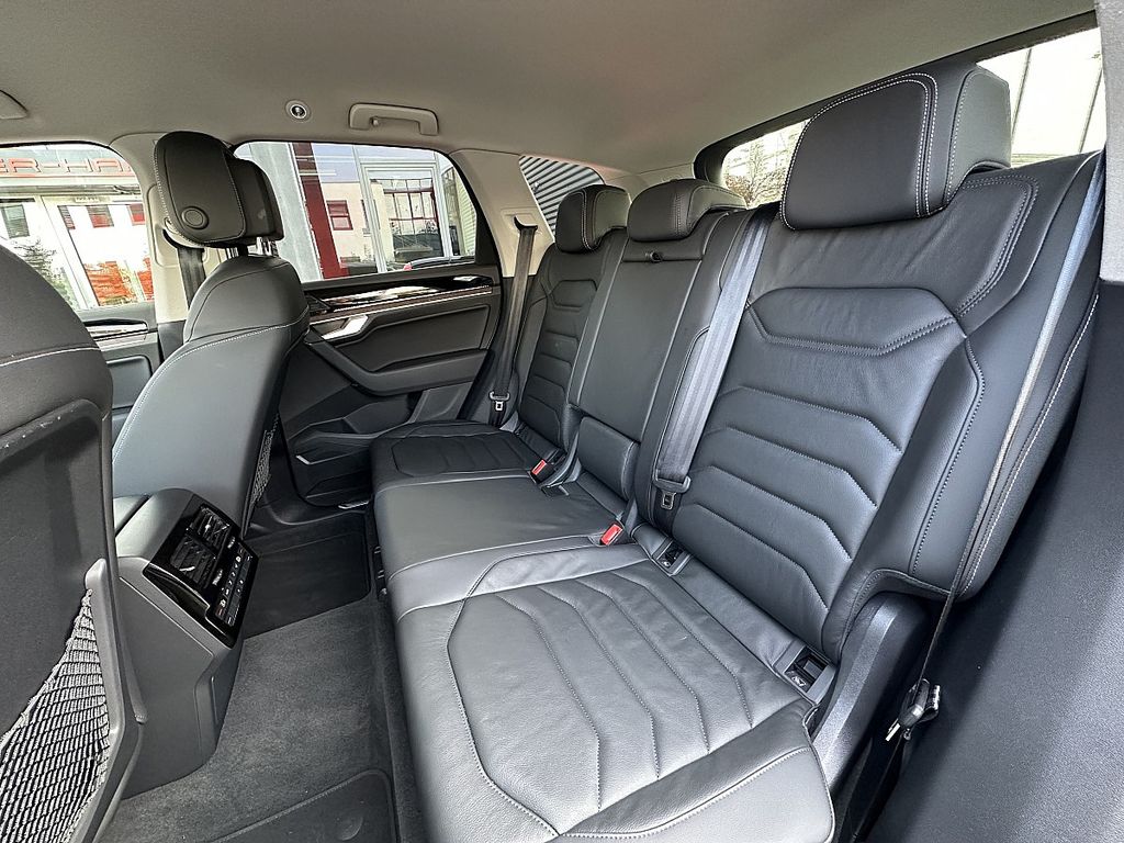 Volkswagen Touareg 2025