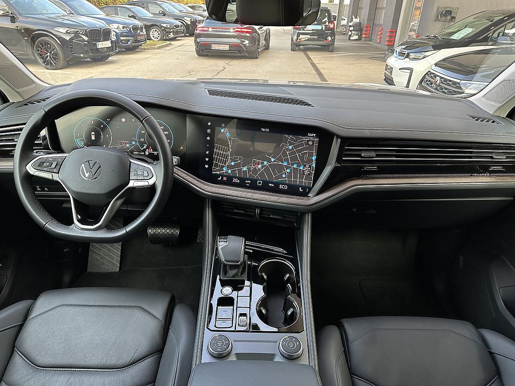 Volkswagen Touareg 2025