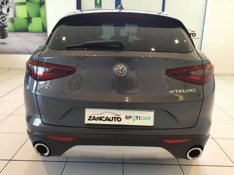 Alfa Romeo Stelvio 2019