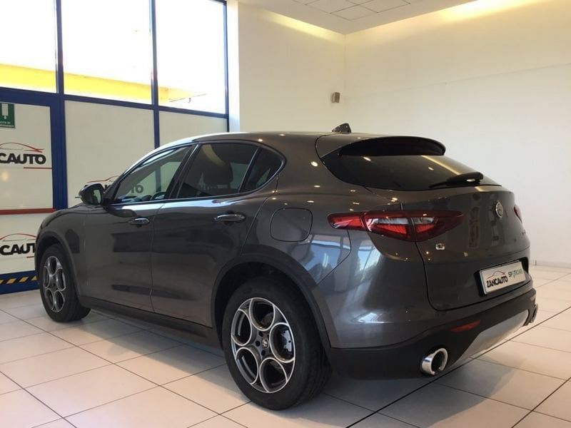 Alfa Romeo Stelvio 2019