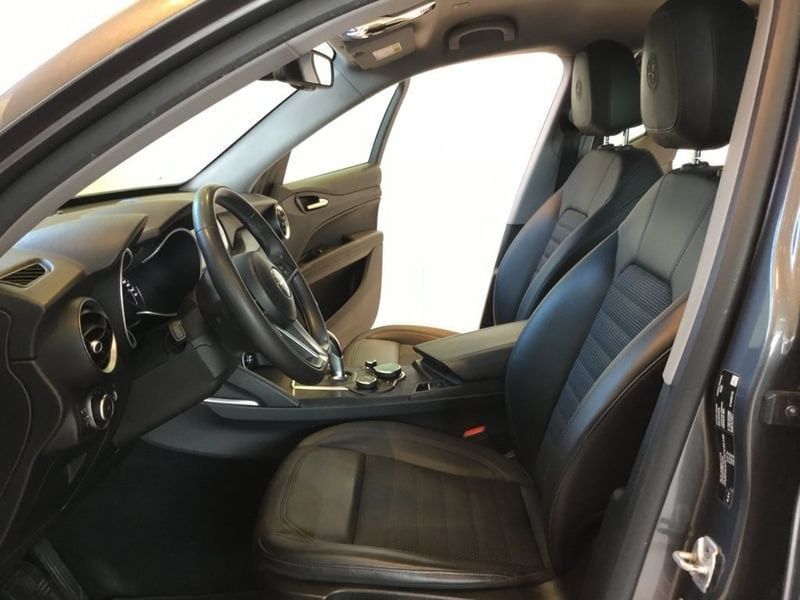 Alfa Romeo Stelvio 2019