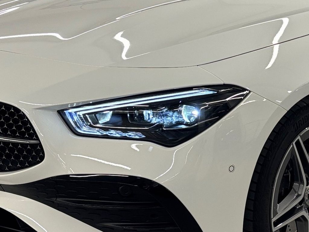 Mercedes-Benz CLA 200 2024