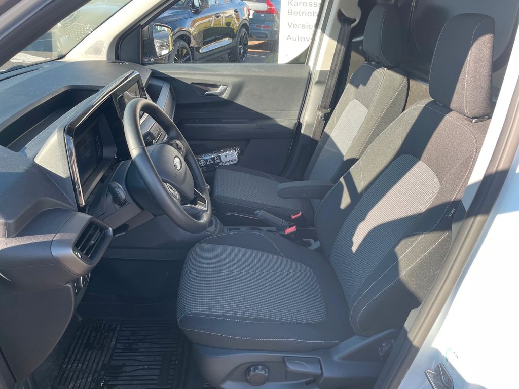 Ford Transit Courier 2025