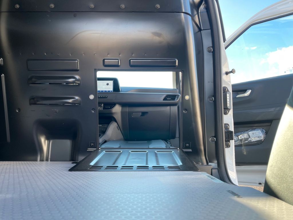 Ford Transit Courier 2025