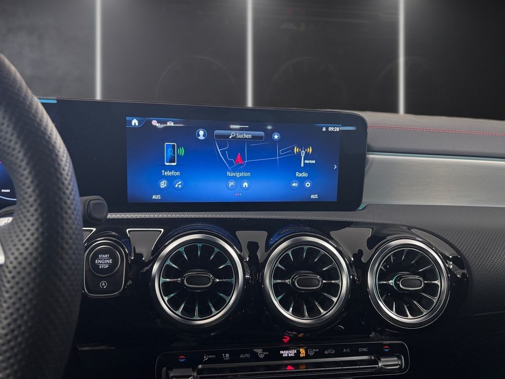 Mercedes-Benz CLA 200 2024