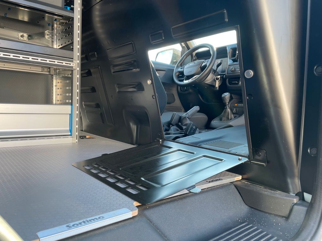 Ford Transit Courier 2025