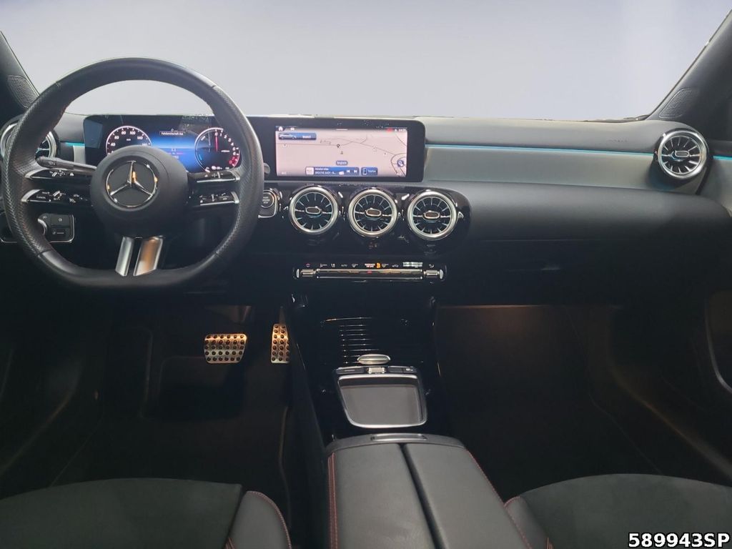 Mercedes-Benz A 250 2024